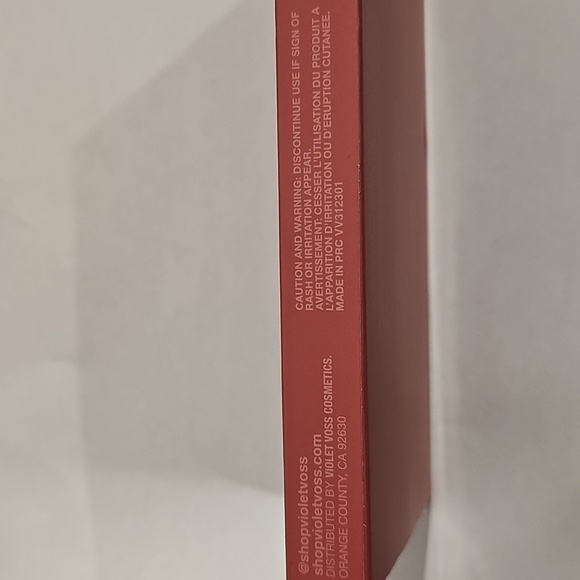 Violet Voss Berries & Cream Eyeshadow Palette NIB - Picture 5 of 7